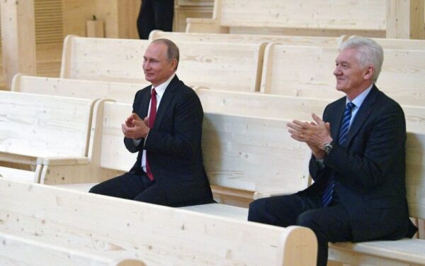 Приближенные Путину миллиардеры с начала года потеряли $32 млрд &mdash; Bloomberg