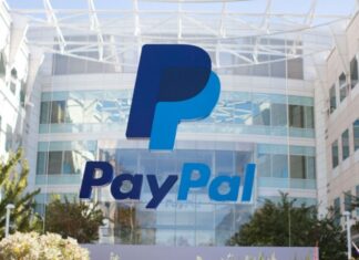 Карточки Приватбанка начали подключать к сервису PayPal