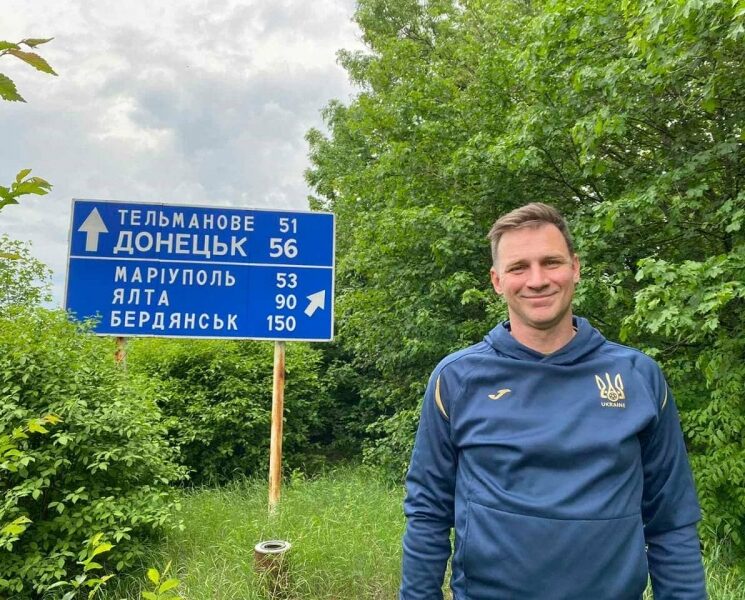 Колишній воротар &laquo;Динамо&raquo; та&nbsp;президент ПФЛ серйозно постраждав через обстріл на&nbsp;передовій