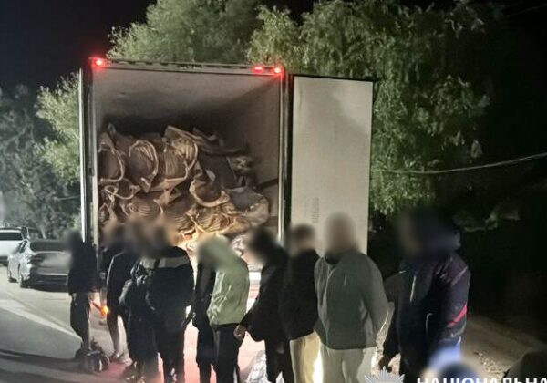 В Одесской области 16 "уклонистов" перевозили в рефрижераторе с мясом