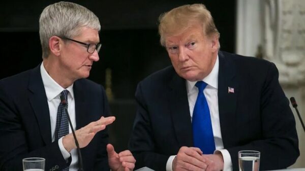 Apple обязалась инвестировать $500 млрд в США