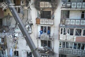 Ночной дроновый удар по многоэтажке: под завалами обнаружили погибшего (обновлено)