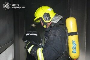 В Одесском районе горел ЖМ "Радужный": эвакуировали людей и спасали собак