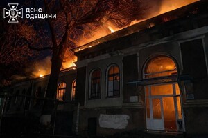 В Одесской области загорелся лицей: огонь охватил большую площадь