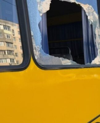 Утренний удар по остановке в Одессе: получили осколочные ранения люди